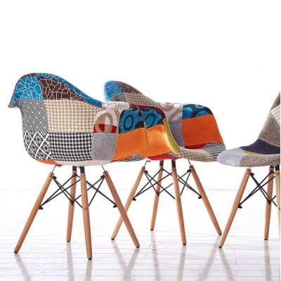 Fabric Leisure Wooden Legs Chair