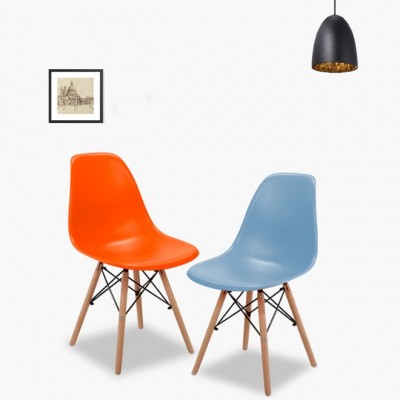 PP Material Wooden Legs Chair