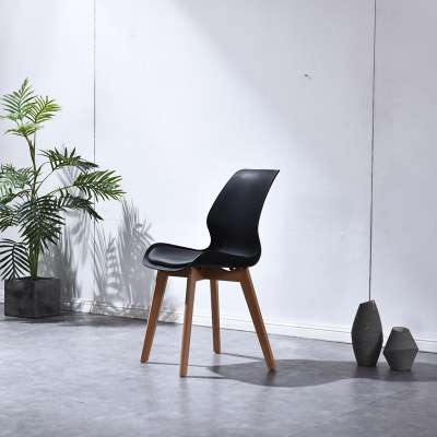 PP Plastic Wooden Legs Chair